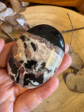 Sardonyx Palm Stone SKU 24182