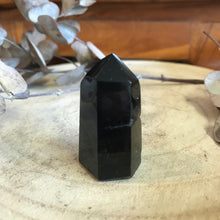 Black Quartz Point SKU 23313
