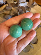 Small Crystal Spheres