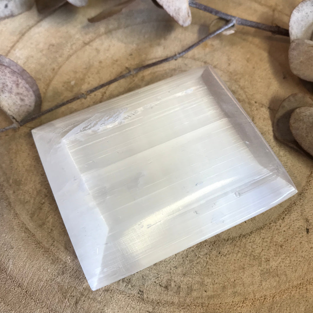 Selenite Bevelled Edge Slab SKU 23139