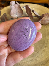 Serpentine & Stichtite Palm Stone SKU 25743