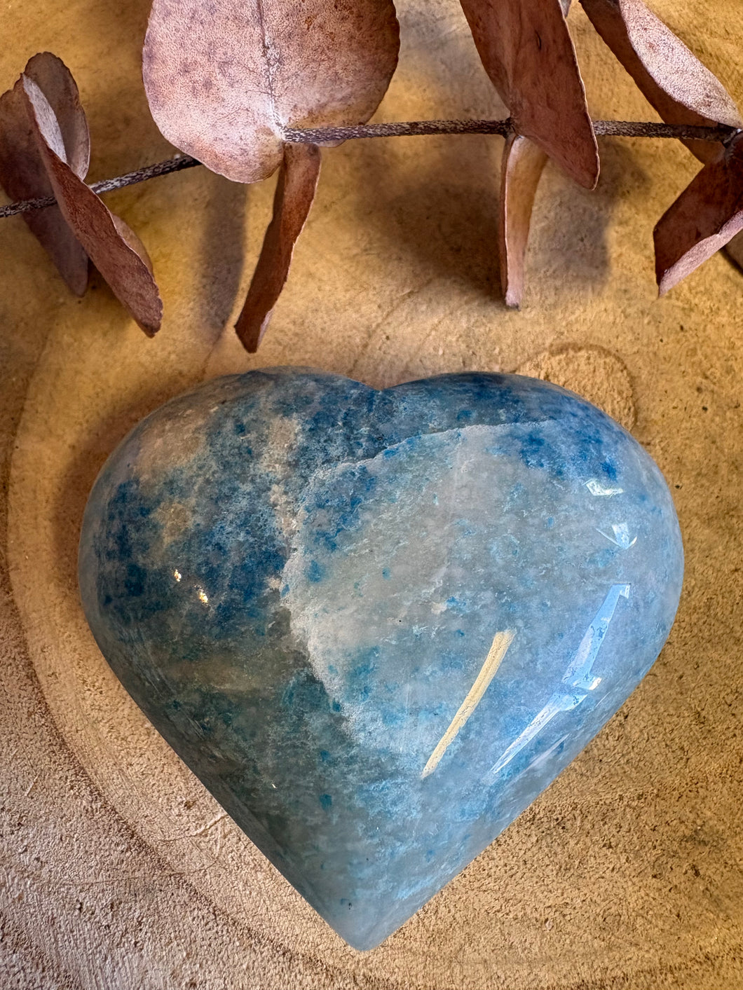 Trolleite Quartz Heart SKU 25970