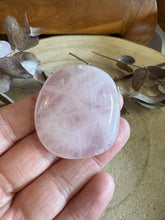 Rose Quartz Smooth Stone SKU 24275B