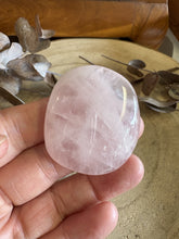 Rose Quartz Smooth Stone SKU 24275B