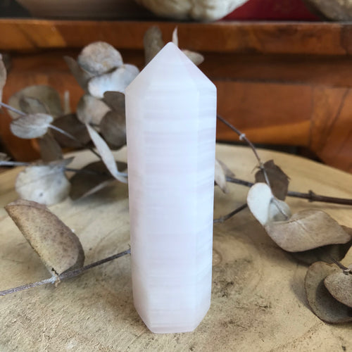 Mangano Calcite Point SKU 23119