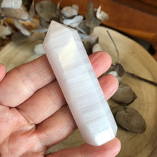 Mangano Calcite Point SKU 23119