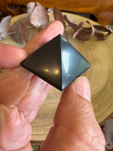 Shungite Pyramid SKU 25412