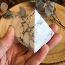 Howlite Pyramid SKU 21947
