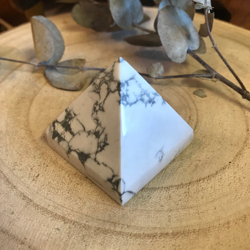 Howlite Pyramid SKU 21947