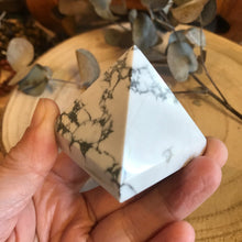 Howlite Pyramid SKU 21947