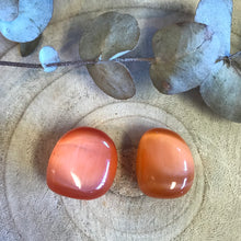 Cats Eye Tumblestones SKU 21928