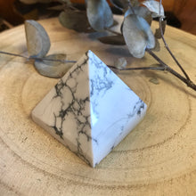 Howlite Pyramid SKU 21947