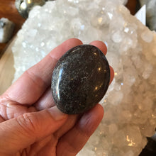 Garnet Palm Stone SKU 21249