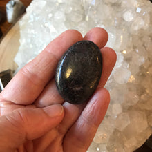 Garnet Palm Stone SKU 21250