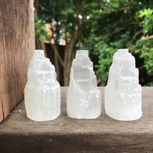 Selenite Towers