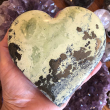 Serpentine & Pyrite Heart SKU 21172