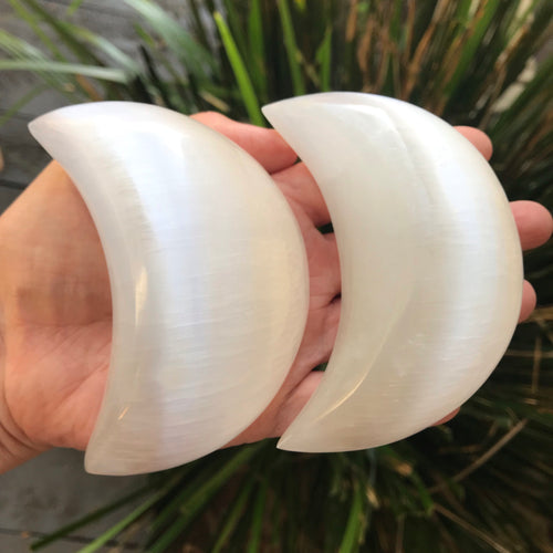 Selenite Curved Crescent Moons SKU 19805