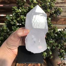 Quartz Cluster on Stand SKU 19109