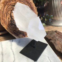 Quartz Cluster on Stand SKU 19109